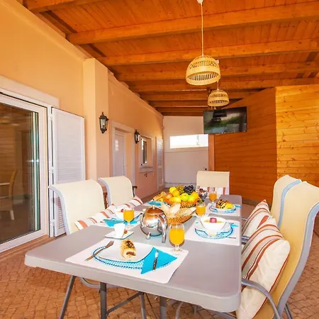 Galapagos By Algarve Vacation Villa
