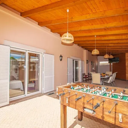Villa Galapagos By Algarve Vacation